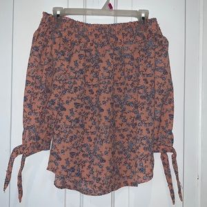 RUE 21 - off the shoulder top